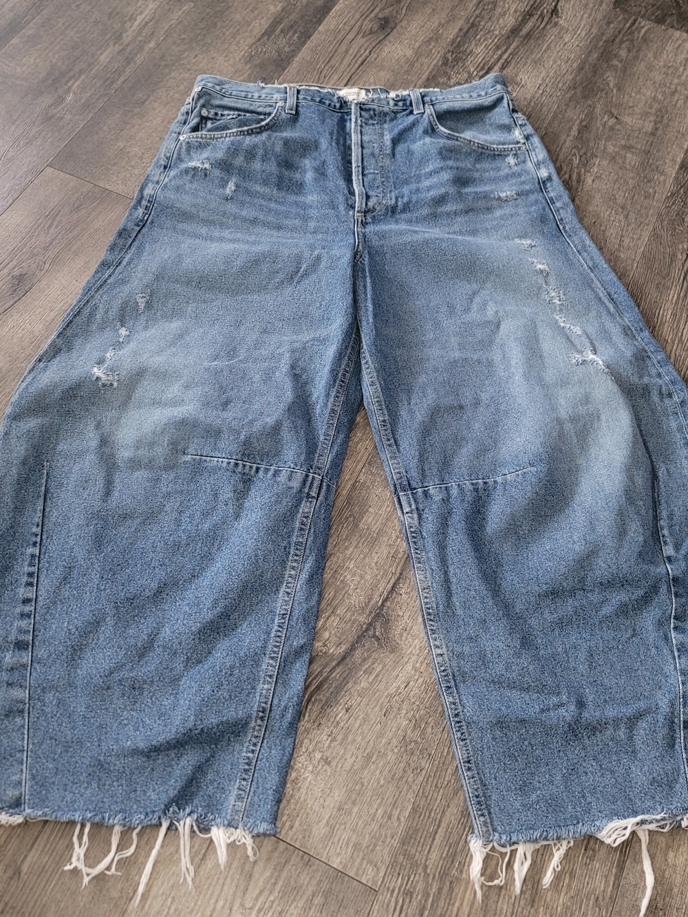 Citizens of Humanity Cropped Barrel Jeans - Picture 2 of 7